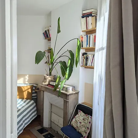 Charming Light Flat In Goncourt *