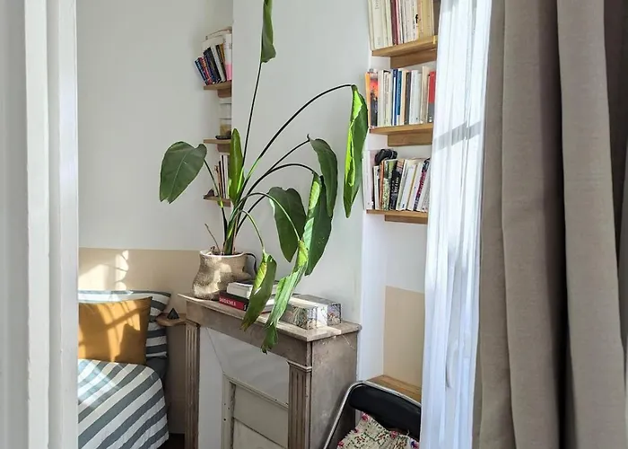 Charming Light Flat In Goncourt *